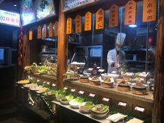 -野山舂·贵州现舂酸汤火锅(鸿通城店)