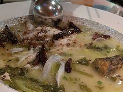 -鱼亨小鲜酸菜鱼(大信店)