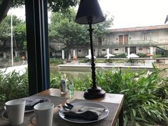 -喜洲吧·江畔老船厂·庭院餐厅(喜临院店)