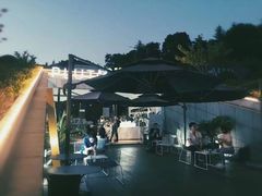 -UNI UNI(环亚凯瑟琳店)