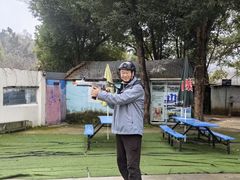 -东湖小天池真人CS彩弹野战基地