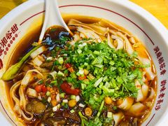 -呷佬·长沙手工米粉(金沙江路店)