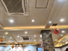 -鱼众不同·鸡公煲·烤全鱼(国顺路店)