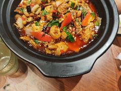 -老滇山寨•云南特色菜•地方菜•民族风情歌舞表演(金碧店)