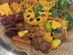 -红渡小香·牛肉麻辣香锅(车站南路店)