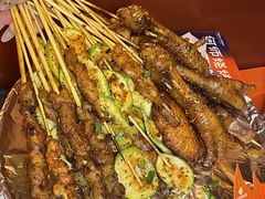 -何师烧烤Pro ·江湖川菜·小龙虾·精酿啤酒(太古里旗舰店)
