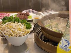 -胡须佬鸡煲四季火锅店(石厦西村直营店)