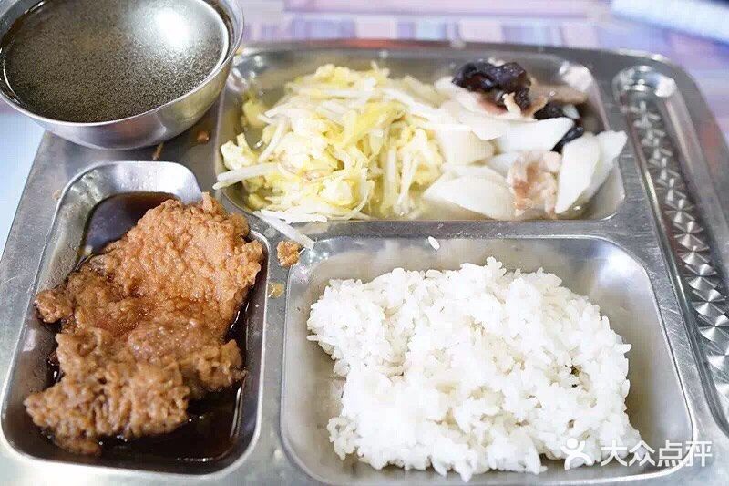 瞅瞅上戏的食堂吧！