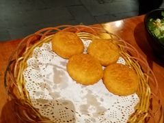 -三道苗苗鱼·美蛙黄辣丁(八里店)