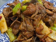 -东兴寒舍老北京炸酱面(三里河路店)