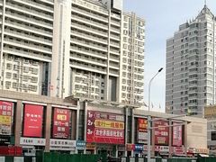 -优衣汇服装批发城(隆和小商品城店)