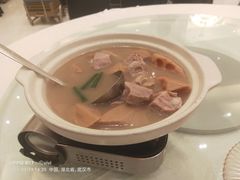 排骨莲藕汤-亢龙太子酒轩(东湖店)