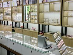 -吴良材眼镜(宝昆路店)