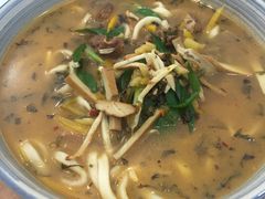 雪菜牛肉面-陈八两面家(华孚写字楼店)