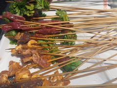 -两三事小郡肝串串香火锅(桂庙店)