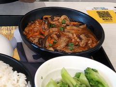 -老娘舅餐厅(黄龙体育中心店)