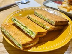 咖椰吐司-HELLO 27 意面·沙拉·帕尼尼