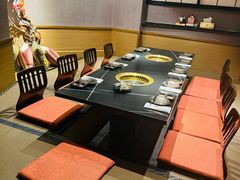 -山川小町·极番烧肉(新地假日广场店)