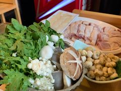 -烹然四季椰子鸡火锅(团结湖总店)