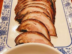 -老天桥酱肉烧饼夹肘子(天桥店)