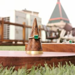 -威德钻石-克拉钻大本营(南京东路店)