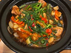 滑鸡鲍鱼粥小份-颐和•海鲜砂锅粥•啫啫煲(奥林匹克广场店)