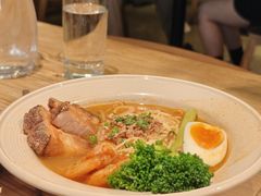 -Common Table · Brunch & Coffee