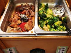 清炒西蓝花-松子料理(白家庄店)