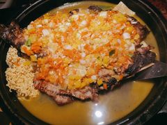 -吞鱼兽麻辣烤鱼(万达店)