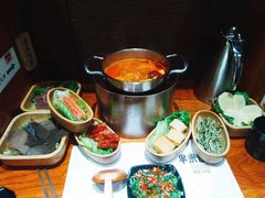 -独食火锅·半米屋台(直营总店)