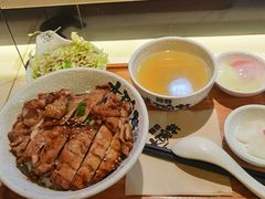 -熊吞·大碗丼烧肉饭(济宁万达广场店)