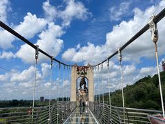 -客天下恐龙水晶玻璃桥