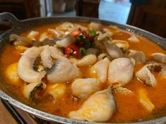 -老滇山寨•云南特色菜•地方菜•民族风情歌舞表演(金碧店)