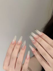 -赢韵美甲美睫瑞士净斑中心