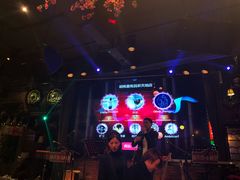 -繁花里音乐餐厅(新天地店)