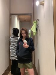 -AYO SALON