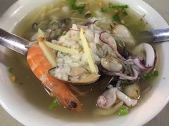 -六合夜市
