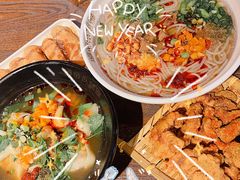 -爆炸头阿姨小四川正宗川味小吃(无任何分店)