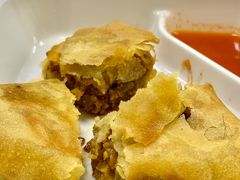 -缅华南国小食店