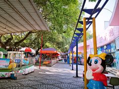 -顺德大良半月城游乐场