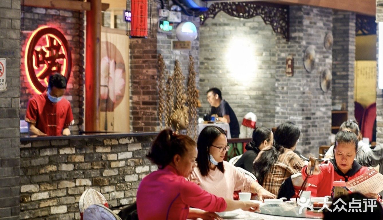 佛山探店｜啫煲界的新贵 独家「啫三门青蟹」
