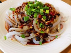 自贡凉粉-兔行天下-鸿鹤鲜锅兔(中海国际店)