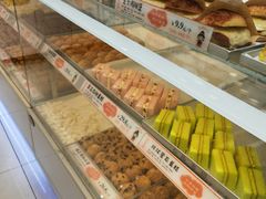 -金色麦甜糕点(面包.蛋糕.华苑店)