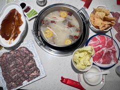 -三人行骨头王火锅(长寿店)