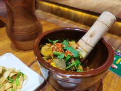 -老滇山寨•云南特色菜•地方菜•民族风情歌舞表演(金碧店)