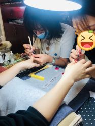 -花岐款式专研健康美甲沙龙