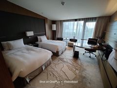 -上海滴水湖皇冠假日酒店