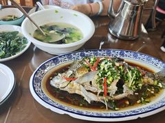 -芦茨金富饭庄·25年老字号·专做稻草鸡