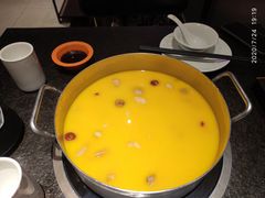 养颜金汤花胶猪肚鸡-煲宫猪肚鸡(昆山金鹰国际购物中心店)