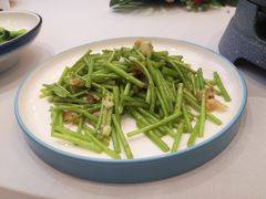 藜蒿炒腊肉-九头鸟酒家(四道口店)